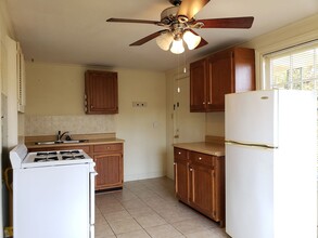 209 W Phillips St in Tyler, TX - Foto de edificio - Building Photo