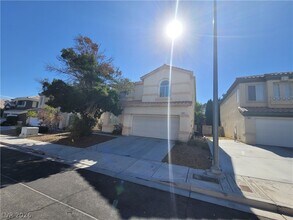 7817 W Falcon Wing Ave in Las Vegas, NV - Building Photo - Building Photo