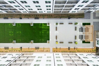 The Prestonian in Louisville, KY - Foto de edificio - Building Photo