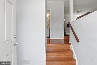 459 Virginia Ave in Herndon, VA - Building Photo - Building Photo