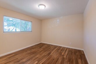 Casa Sierra in Walnut Creek, CA - Building Photo - Interior Photo