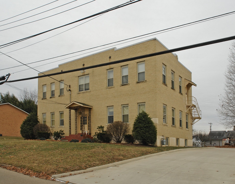 520 55th St in Vienna, WV - Foto de edificio