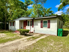 2324 Sterling Pl in Valdosta, GA - Building Photo - Building Photo