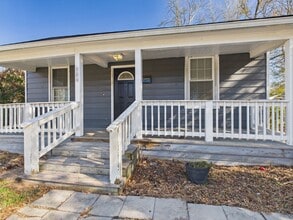 604 W Vine St in Highland Springs, VA - Building Photo - Building Photo