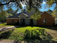 123 Olive Branch Dr in Youngsville, LA - Foto de edificio - Building Photo