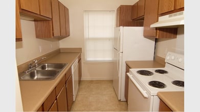 The Woods at Legacy in Springfield, TN - Building Photo - Building Photo