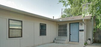 304 John N Garner Cir in Austin, TX - Building Photo