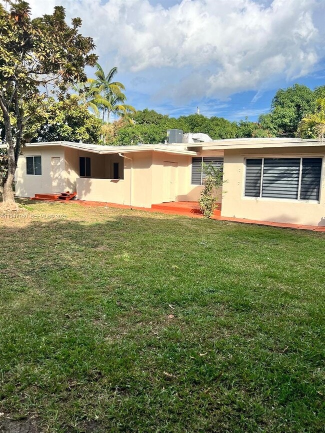 3100 SW 97th Ave in Miami, FL - Building Photo - Building Photo