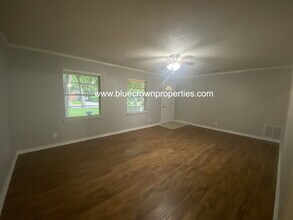 1521 Larkspur Dr in Arlington, TX - Building Photo - Building Photo
