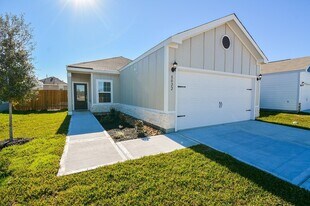 8022 Burnt Orchid Dr in Houston, TX - Building Photo