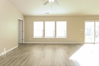 2909 Deep Cove Dr NW in Concord, NC - Foto de edificio - Building Photo