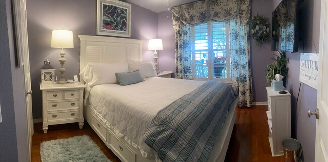 property at 17507 S Summit Canyon Dr