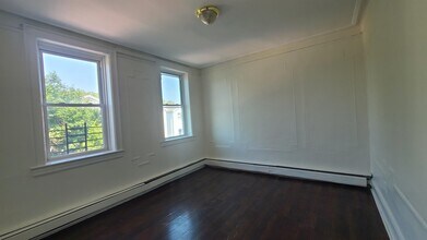 925 West Side Ave in Jersey City, NJ - Building Photo - Building Photo