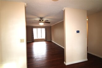 736 Henry Ave in Ballwin, MO - Building Photo - Building Photo