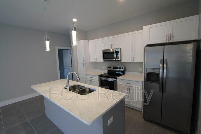 1215 Amazon Ln in Kissimmee, FL - Building Photo - Building Photo