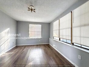 2112 Wolf Rd in Orlando, FL - Building Photo - Building Photo