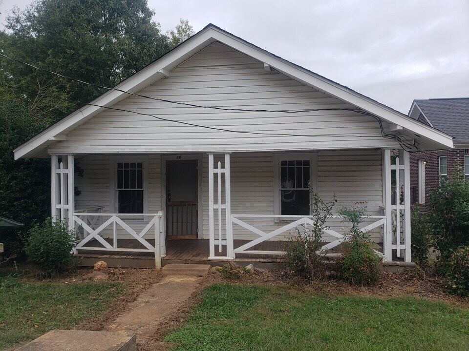 16 Lindberg Ave in Greenville, SC - Foto de edificio