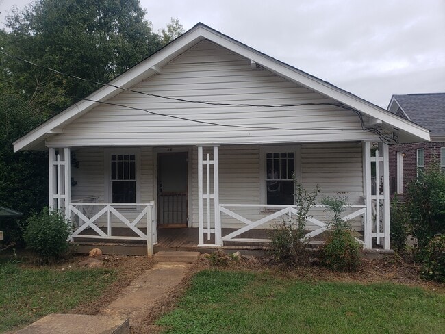 16 Lindberg Ave