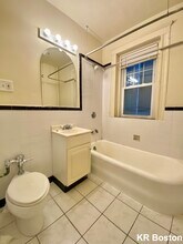 736 Washington St in Brookline, MA - Building Photo - Building Photo