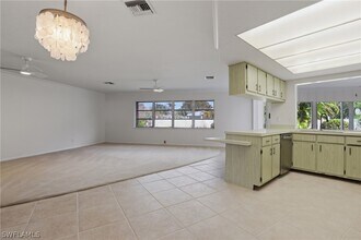135 Pebble Beach Blvd in Naples, FL - Building Photo - Building Photo