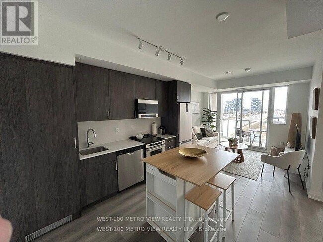 412 Silver Maple Rd in Oakville, ON - Building Photo - Building Photo