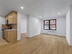 880 68th St in Brooklyn, NY - Building Photo