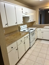 2401 Eilers Ln in Lodi, CA - Building Photo - Building Photo