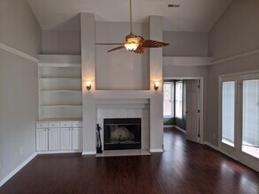 3 Hertford Pl in Durham, NC - Building Photo - Building Photo