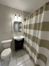 1646 N Prospect Ave-Unit -303 in Milwaukee, WI - Building Photo - Building Photo