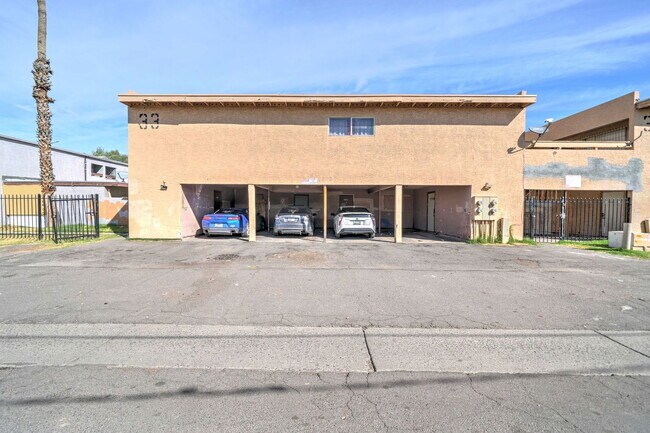 2696 N 43rd Ave in Phoenix, AZ - Building Photo - Building Photo