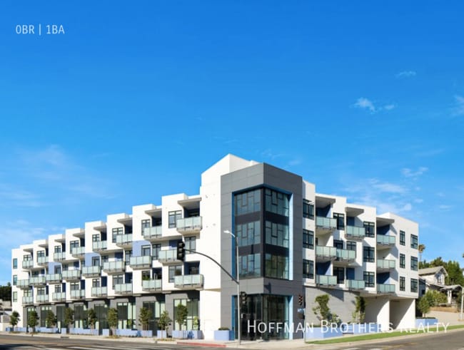property at 1752 Glendale Blvd