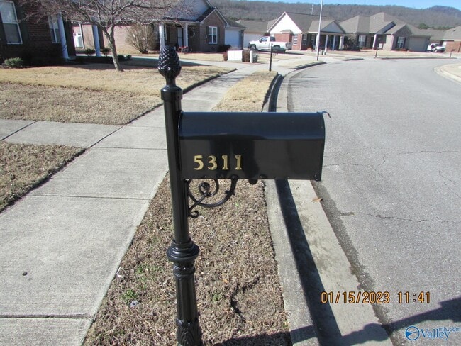 5311 Frankford Dr SE in Owens Cross Roads, AL - Building Photo - Building Photo