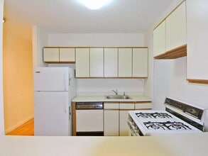 3117 Broadway in New York, NY - Building Photo - Building Photo