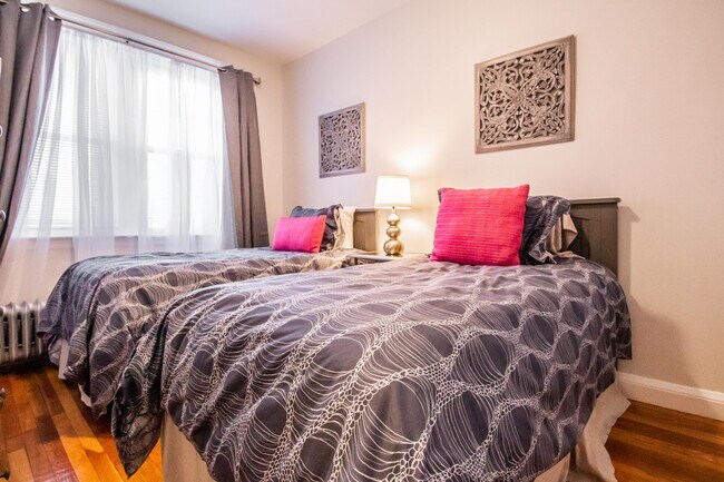 191 Kent St, Unit 2 in Brookline, MA - Building Photo - Building Photo