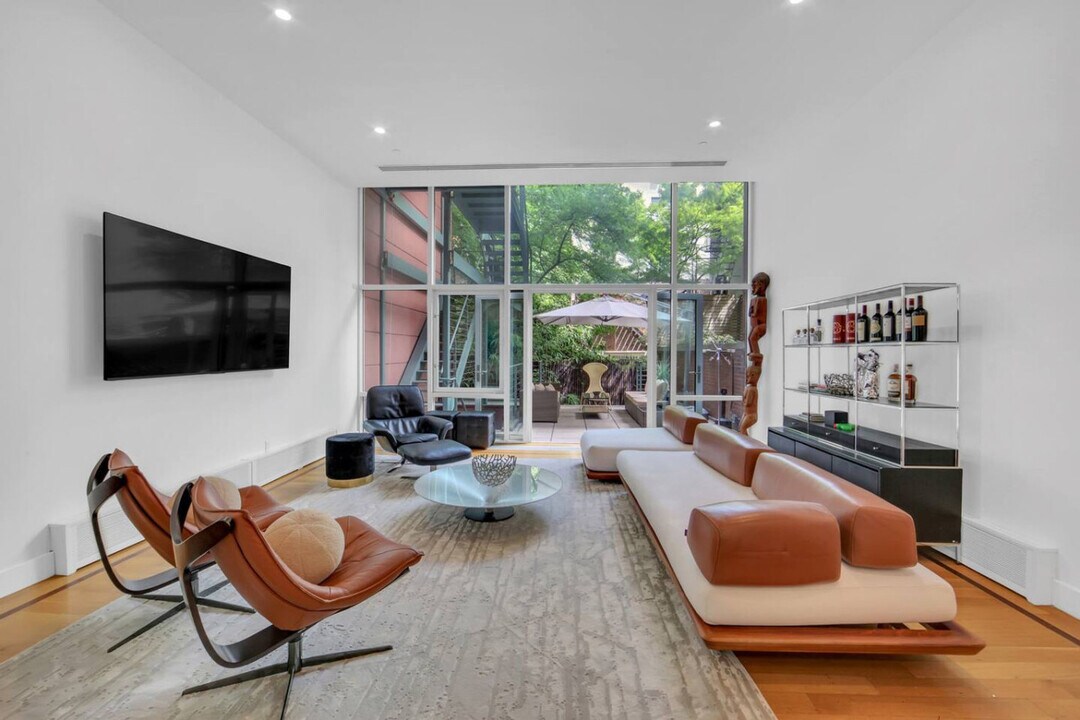 147 Lexington Ave in New York, NY - Building Photo