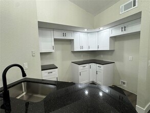 4532 Commander Dr in Orlando, FL - Building Photo - Building Photo