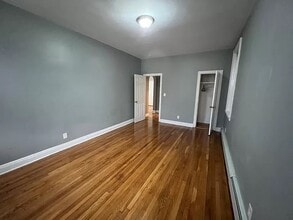 14 Kensington Ave in Jersey City, NJ - Building Photo - Building Photo