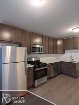 3407 W Fullerton Ave, Unit 3405-2 in Chicago, IL - Building Photo