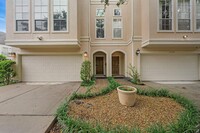 1452 Moritz Dr in Houston, TX - Foto de edificio - Building Photo