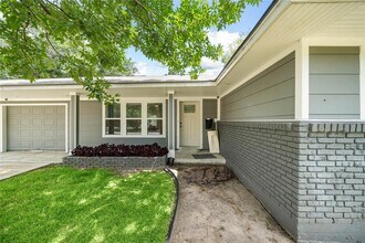 4626 Verone St in Bellaire, TX - Building Photo - Building Photo