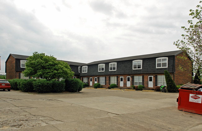 140 Clayton Ave in Hurricane, WV - Building Photo - Building Photo