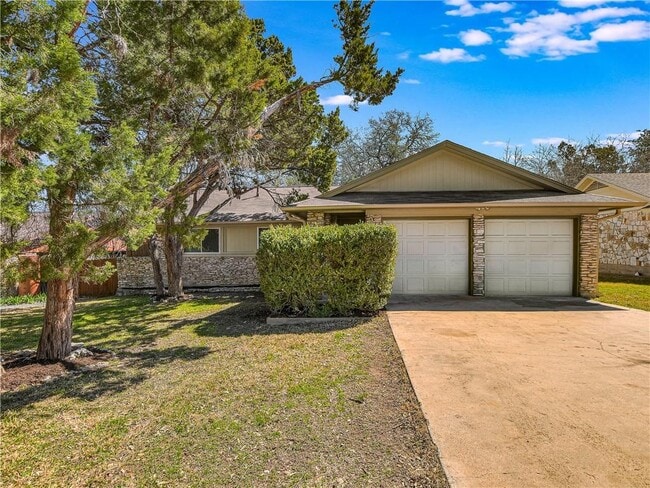 11711 Oak Knoll Dr in Austin, TX - Building Photo - Building Photo