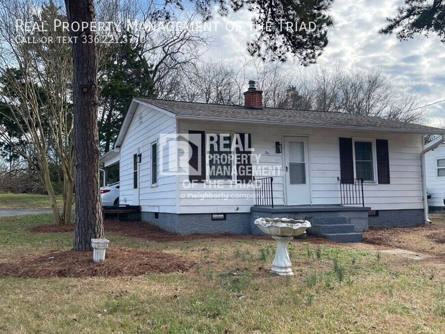 311 Small St in Thomasville, NC - Building Photo - Building Photo