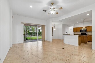 2204 Elizabeth Way in Dunedin, FL - Building Photo - Building Photo