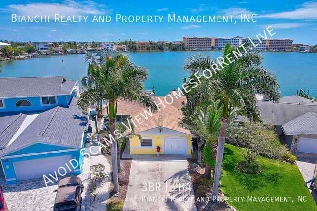 857 180th Ave E in Redington Shores, FL - Building Photo - Building Photo