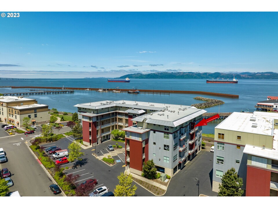 3930 Abbey Ln, Unit 409 A in Astoria, OR - Building Photo