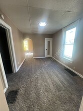 1104 Court St in Saginaw, MI - Building Photo - Building Photo