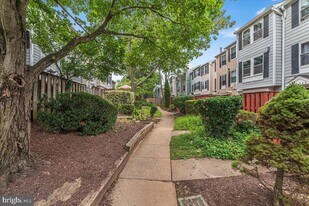13533 Demetrias Way in Germantown, MD - Building Photo