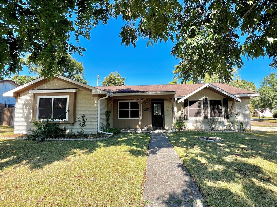 6102 McKinstry Blvd in Houston, TX - Building Photo