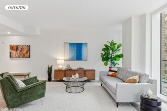 505 W 43rd St in New York, NY - Building Photo - Building Photo